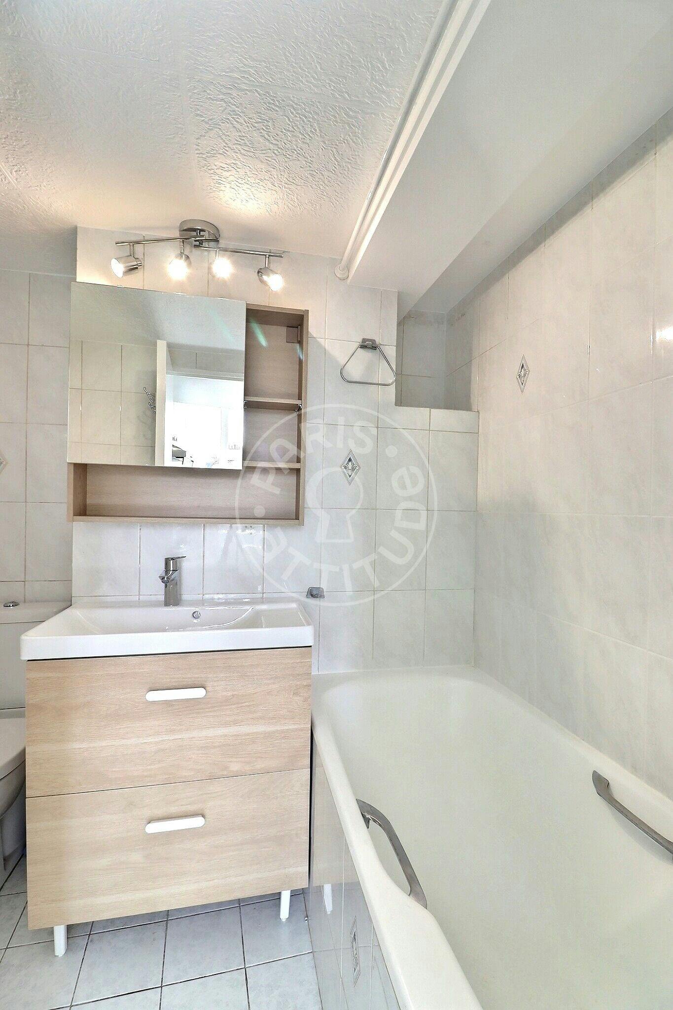 Apartment Paris — photo 12
