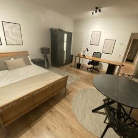 Private room for rent for €895 per month in Rotterdam, Cornelis Heinricksestraat