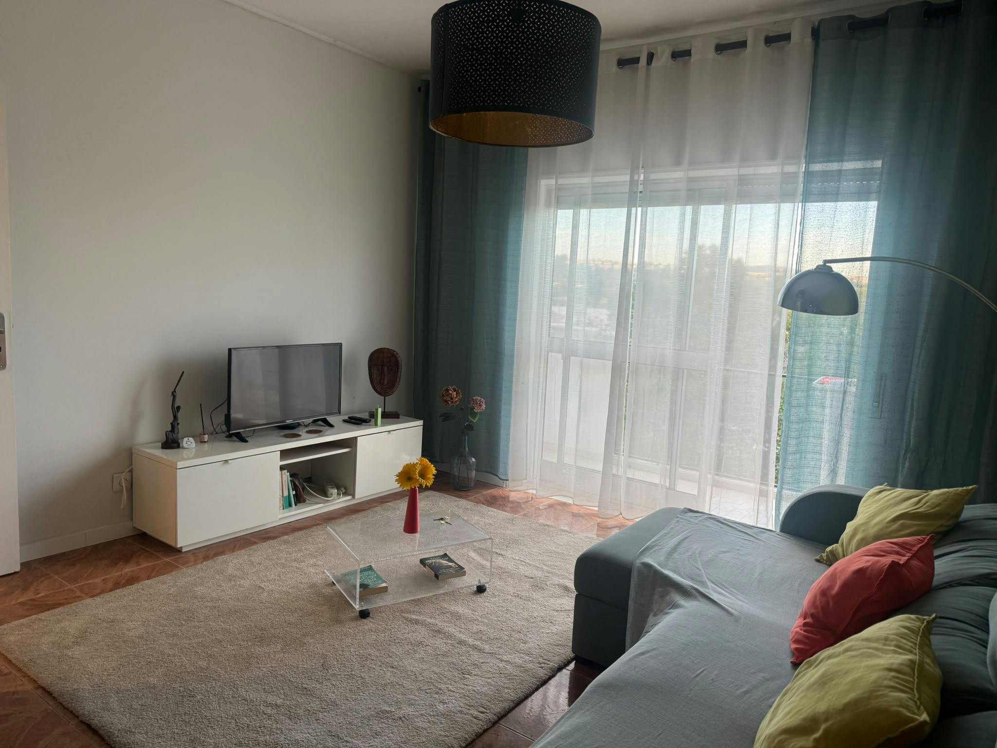 Apartment for rent for €1,320 per month in Porto, Rua do Alto da Bela