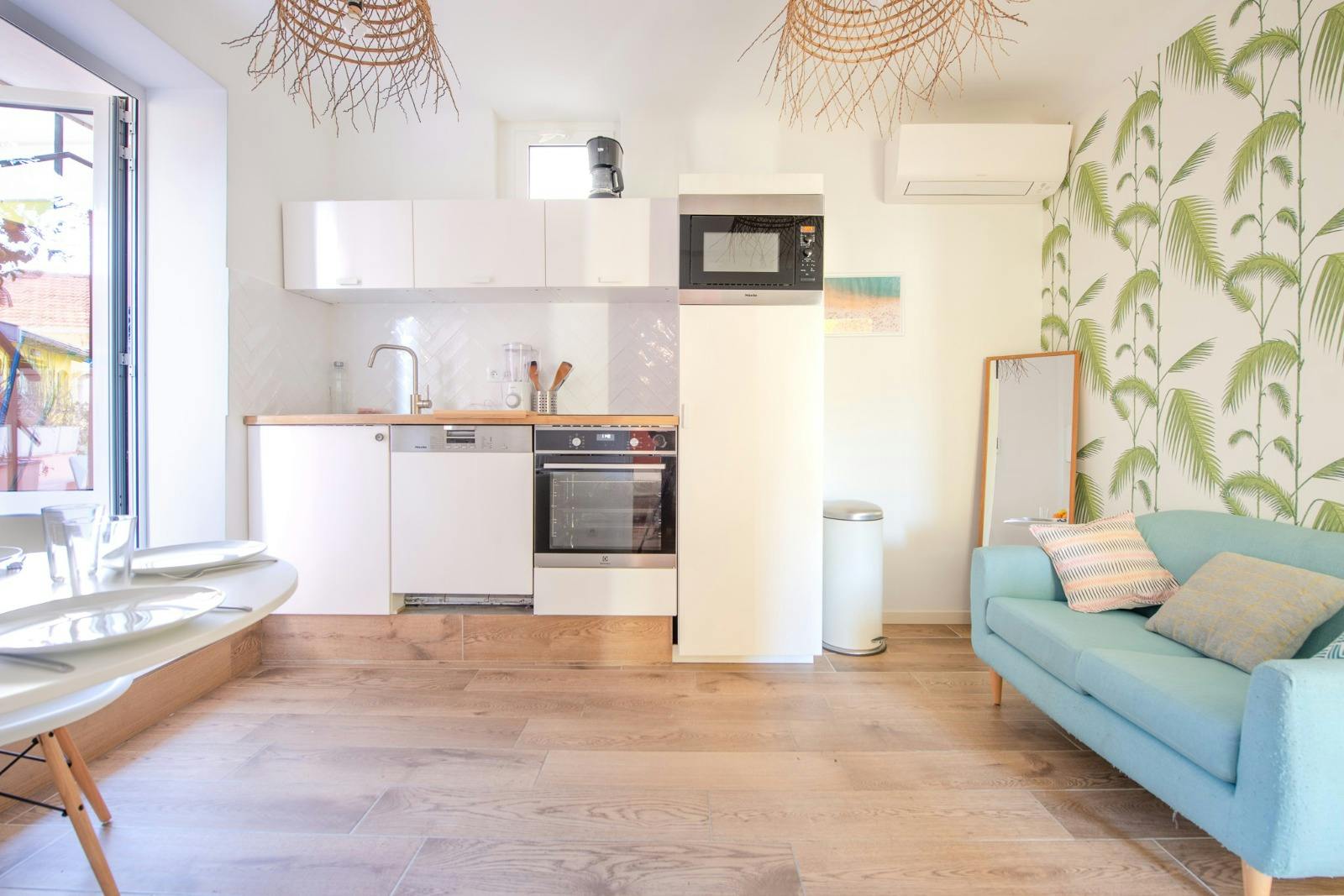 Lägenhet att hyra för 1 890 € i månaden i Nice, Avenue de Savoie