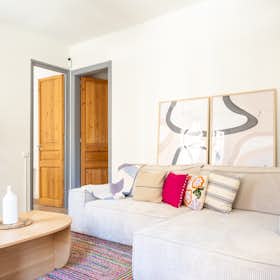 Apartment for rent for €2,461 per month in Barcelona, Carrer de la Mare de Déu del Remei