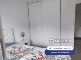 Apartament de închiriat pentru 625 EUR pe lună în Saint-Nazaire, Route des Bassins