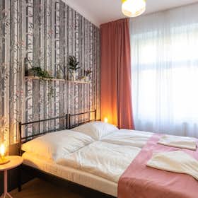 Private room for rent for CZK 23,984 per month in Prague, Blanická