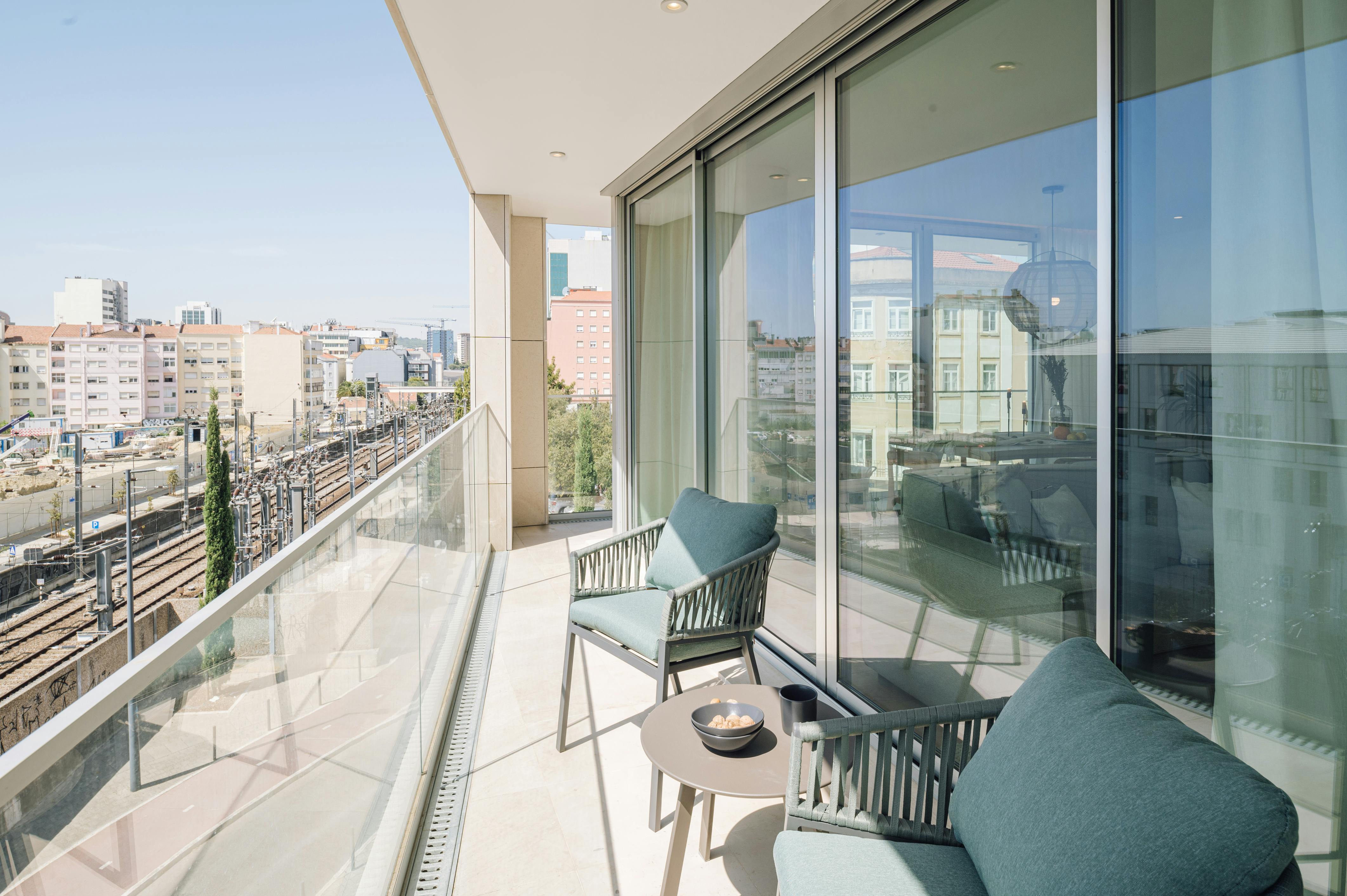 Travessa Henrique Cardoso, Lisbon preview