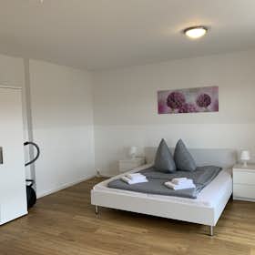 Apartment for rent for €1,950 per month in Berlin, An der Kolonnade