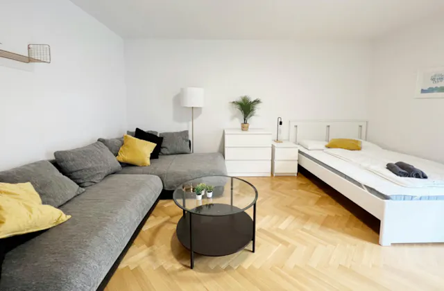 Private room in Spittelauer Platz, Vienna (1396442) room image 1