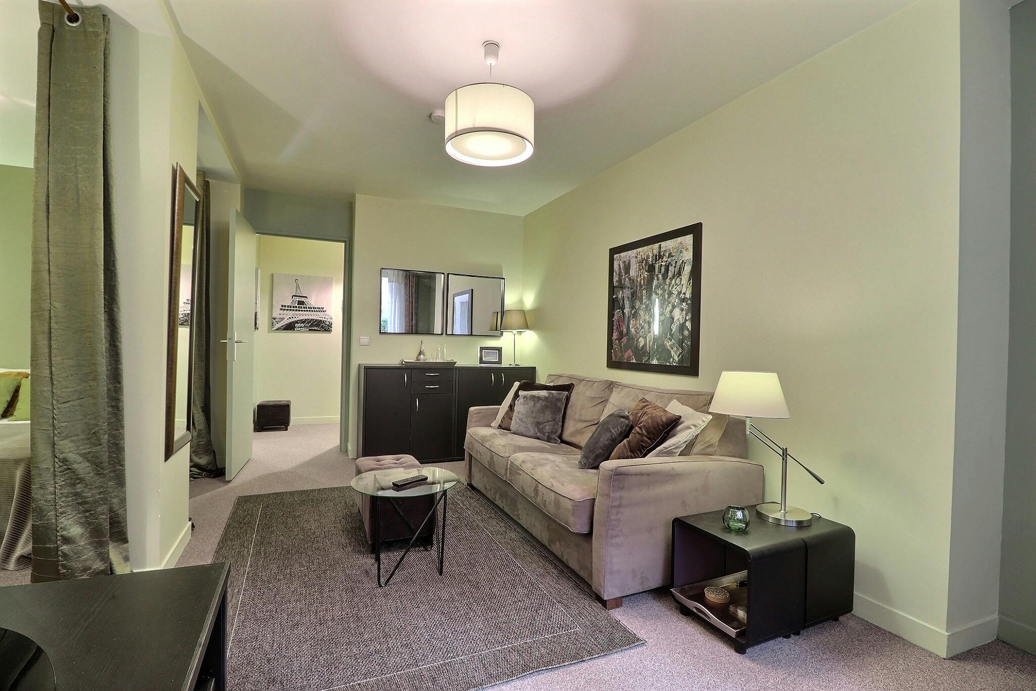 Rue Marie Stuart, Paris preview