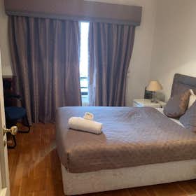 Private room for rent for €799 per month in Lisbon, Rua Manuel da Silva Leal