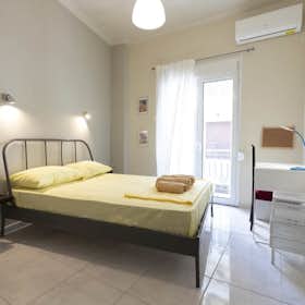Private room for rent for €370 per month in Athens, Appianou