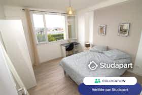 Private room for rent for €650 per month in Choisy-le-Roi, Avenue d'Alfortville
