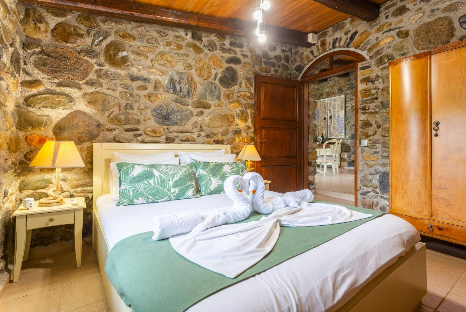 House for rent for €2,000 per month in Voukoliés, Ep. Odos 14-Tavroniti-Palaiochoras