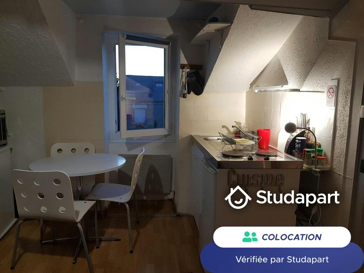 Private room for rent on Rue Maréchal Joffre, Nantes - Plus