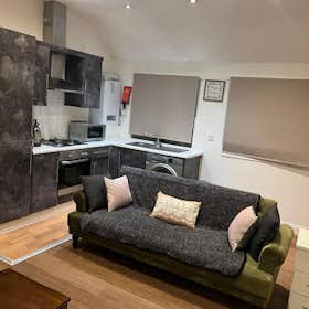 Appartement à louer pour 2 000 £GB/mois à Luton, Ashton Road