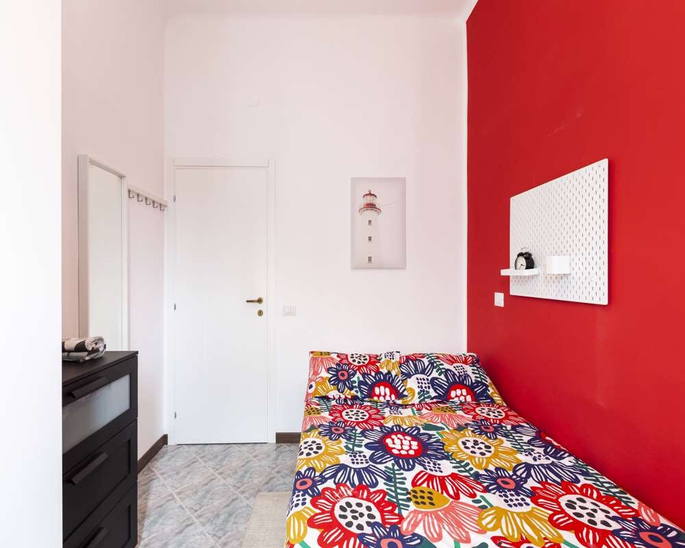 Via Paolo Bassi, Milan