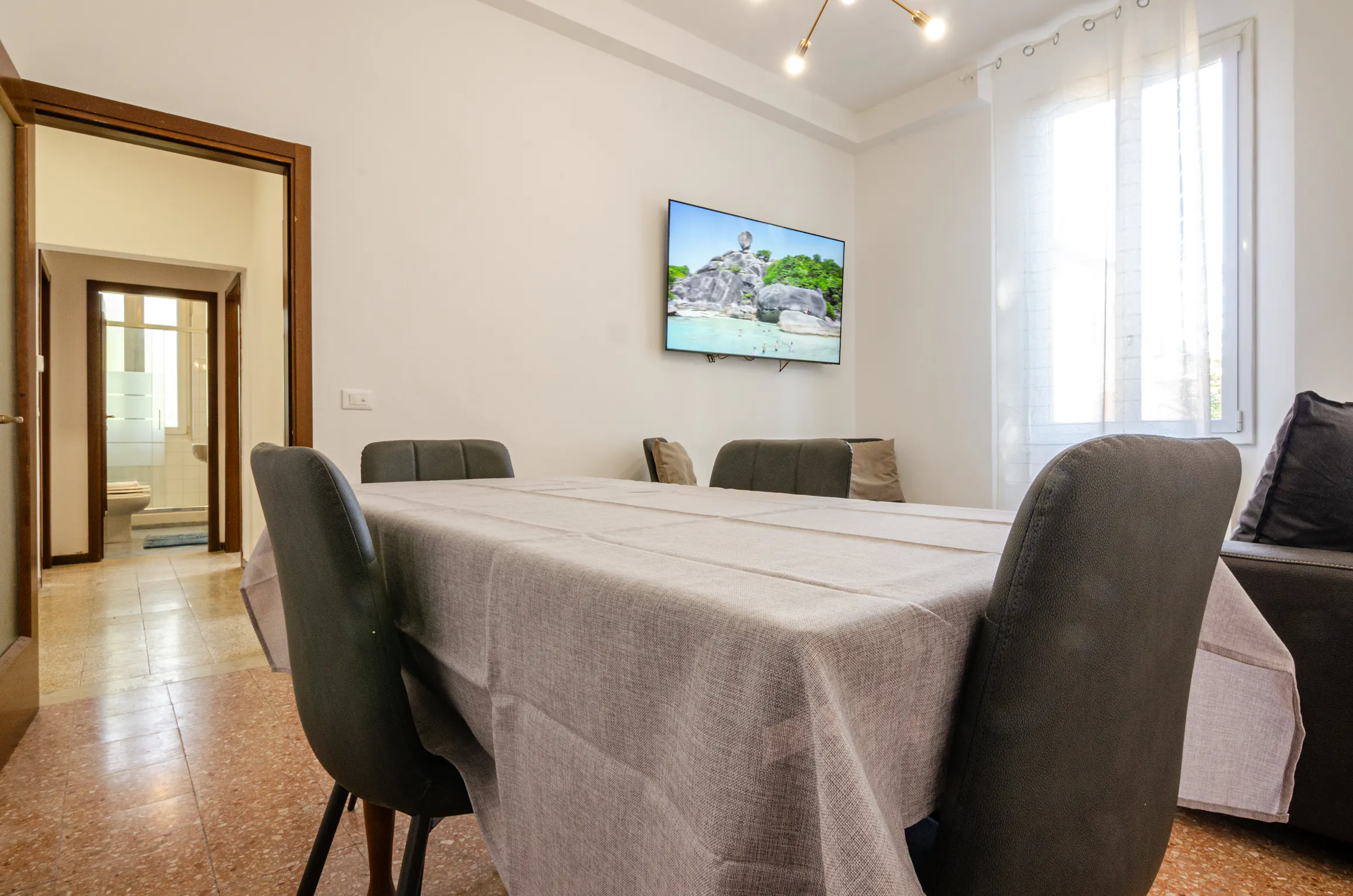 3-Bedroom Apartment in Via Gastone Rossi, Bologna (1398316) ROOM 2