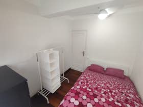 Private room for rent for €600 per month in Málaga, Calle Pedro Molina