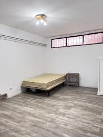 Private room for rent for €690 per month in Getafe, Calle Río Zújar