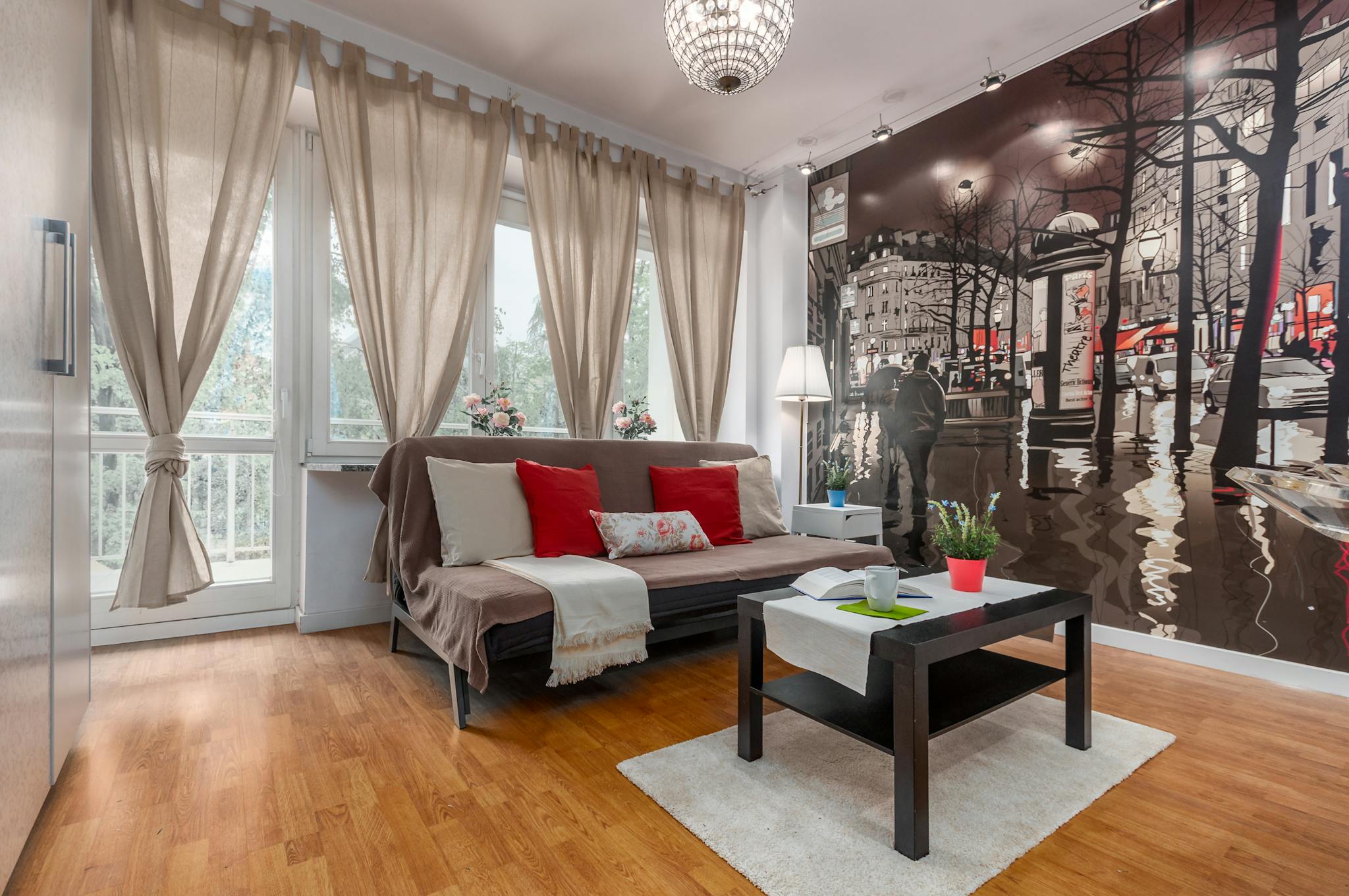 Krucza, Warsaw preview