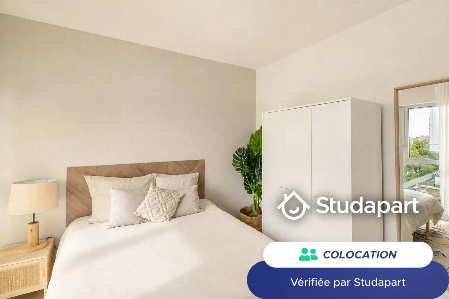 Private room for rent on Boulevard MacDonald, Paris - Vue 3