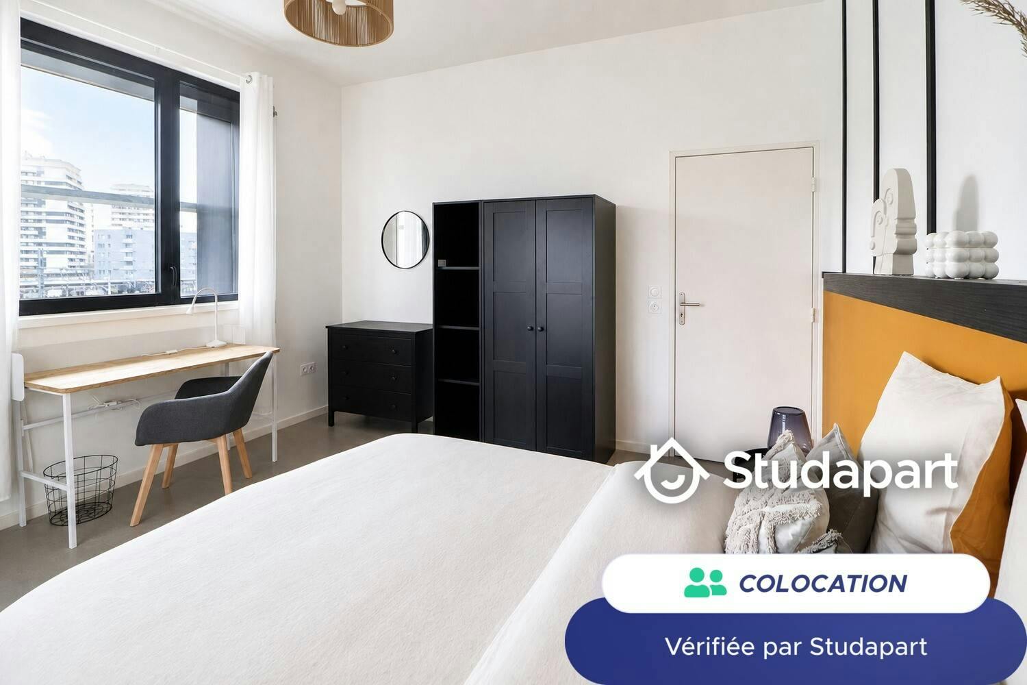 Private room for rent on Rue Cesaria Évora, Paris - Plus