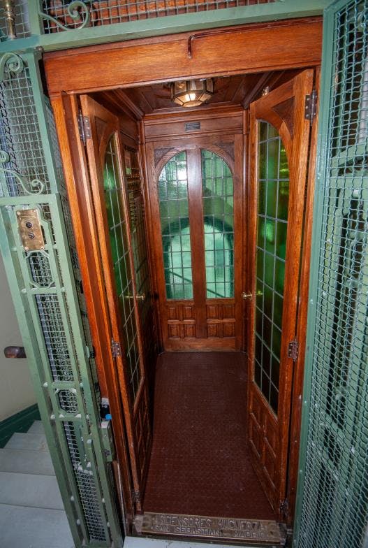 preview gallery tile