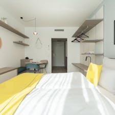 Studio for rent for 1 € per month in Heidelberg, Felix-Wankel-Straße