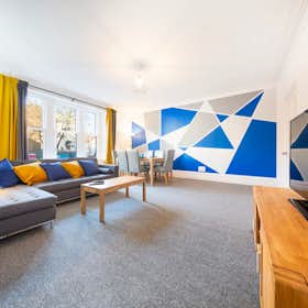 Maison for rent for 3 950 £GB per month in Bristol, Truro Road