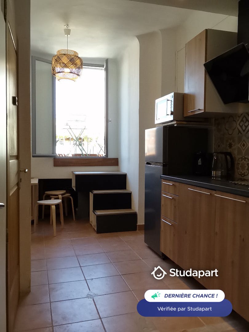 Apartment for rent for €650 per month in Marseille, Rue du Musée