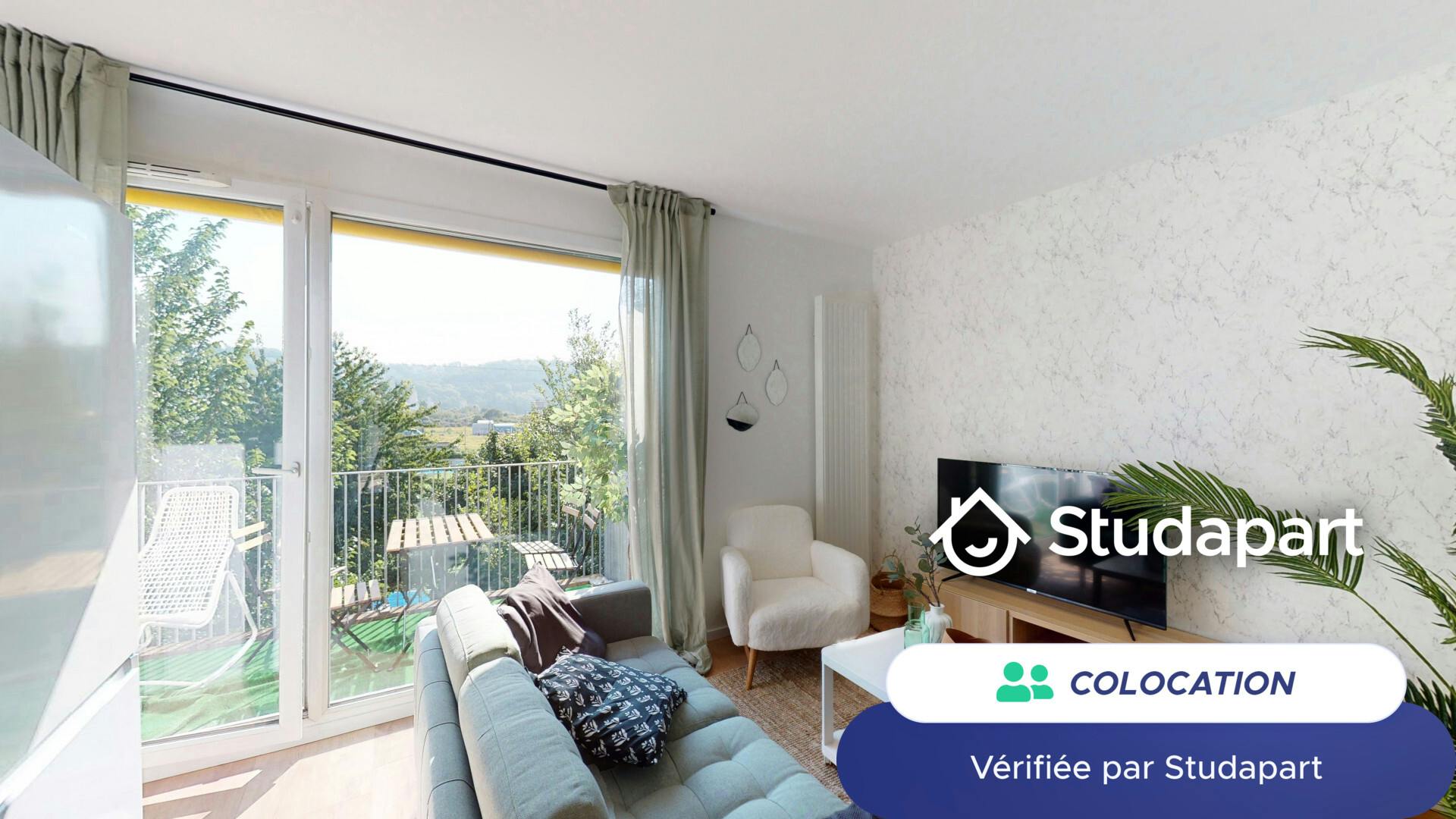 Private room for rent for €450 per month in Rouen, Rue Charles Baudelaire