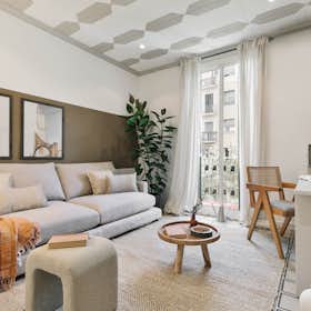 Apartment for rent for €4,256 per month in Barcelona, Carrer de Rocafort