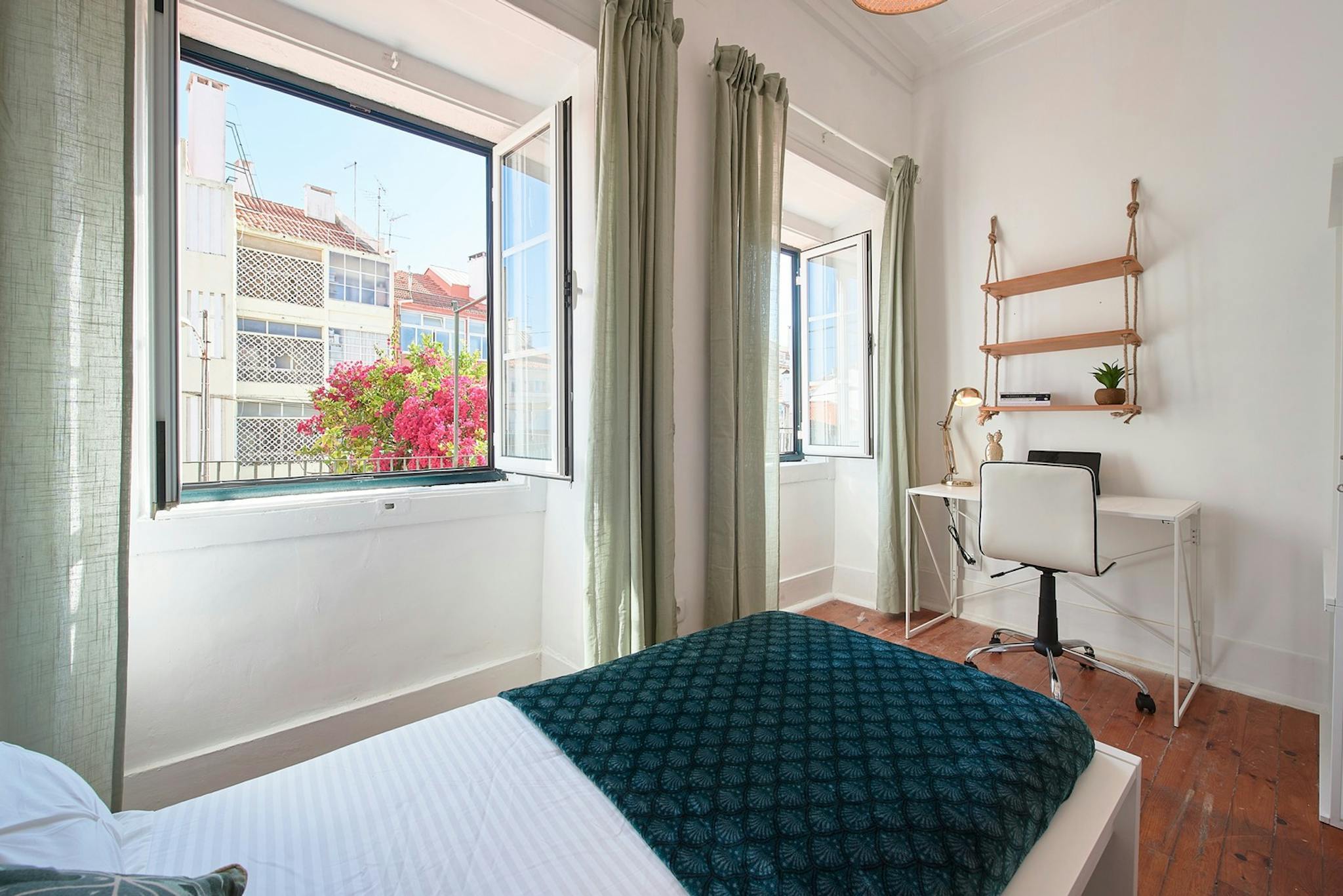 Largo Domingos Tendeiro, Lisbon preview