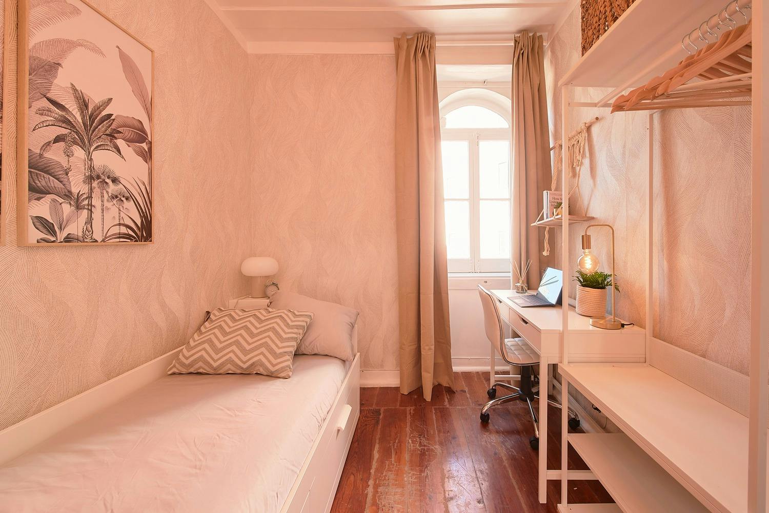 Largo Domingos Tendeiro, Lisbon preview