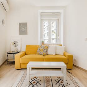 Apartment for rent for €1,846 per month in Lisbon, Rua Aliança Operária