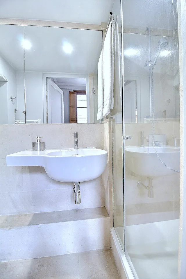 Apartment in Rue Danielle Casanova, Paris (1400170) room image 161
