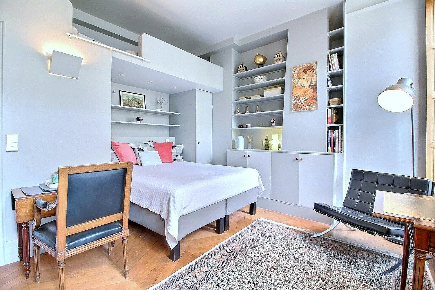 Studio for rent for €1,643 per month in Paris, Rue Danielle Casanova