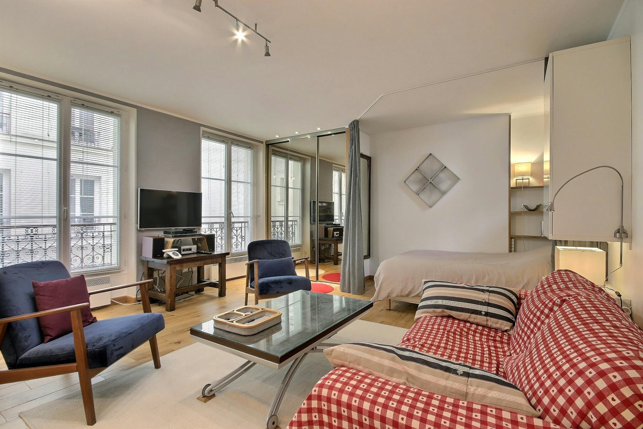 Rue de Clignancourt, Paris preview