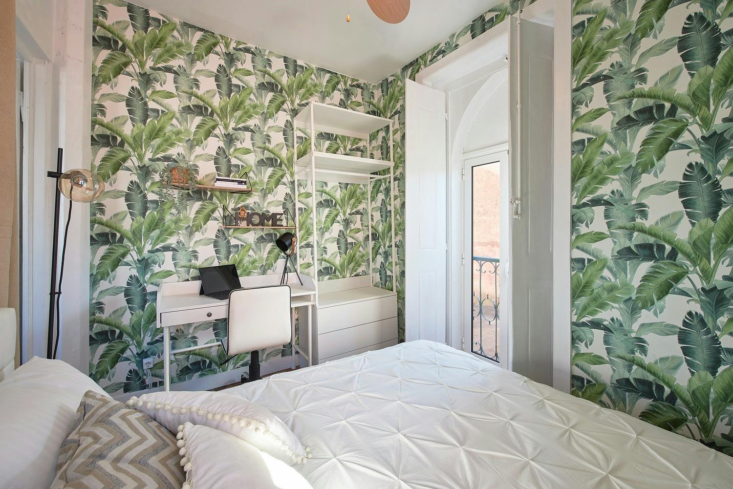 Private room for rent for €455 per month in Lisbon, Largo Domingos Tendeiro