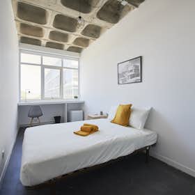 Private room for rent for €500 per month in Lisbon, Rua Projectada