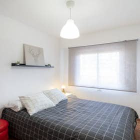 Private room for rent for €325 per month in Valencia, Carrer Emilio Lluch