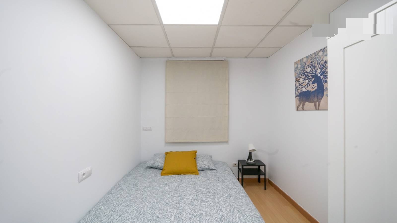 Private room for rent for €425 per month in Valencia, Carrer de Sant Vicent Màrtir