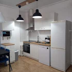 Wohnung zu mieten für 300 € pro Monat in Murcia, Calle Alba
