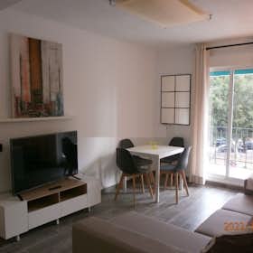 Mieszkanie do wynajęcia za 800 € miesięcznie w mieście Murcia, Calle Huelva