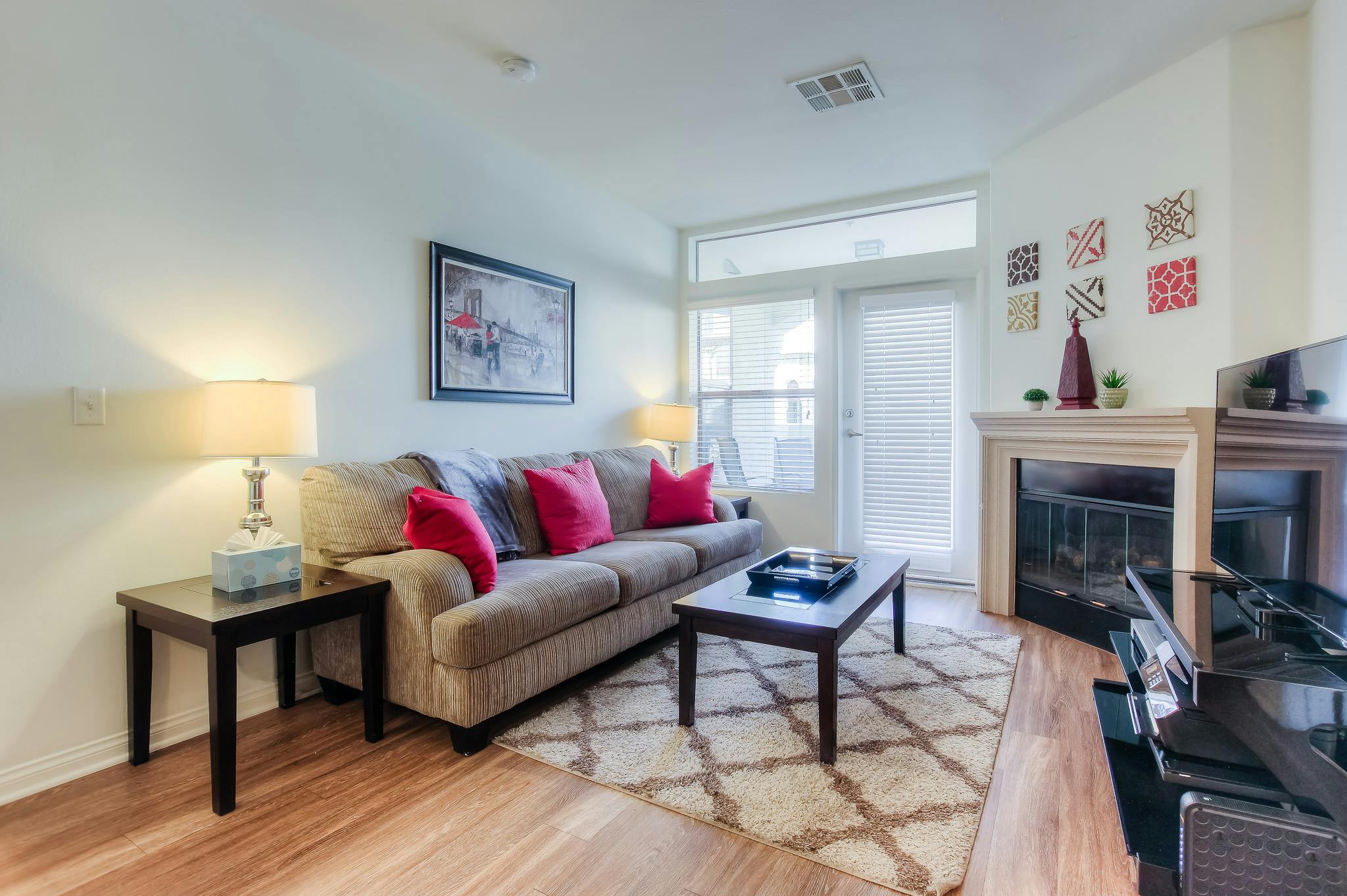 Lägenhet att hyra för $6,999 i månaden i Los Angeles, Glendon Ave