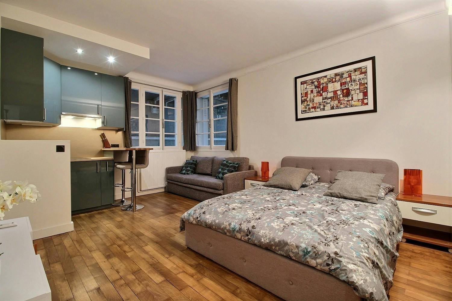 Studio for rent for €1,484 per month in Paris, Rue Raffet