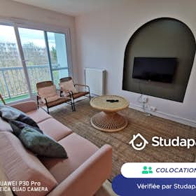 Private room for rent for €600 per month in Cergy, Rue de la Justice Orange
