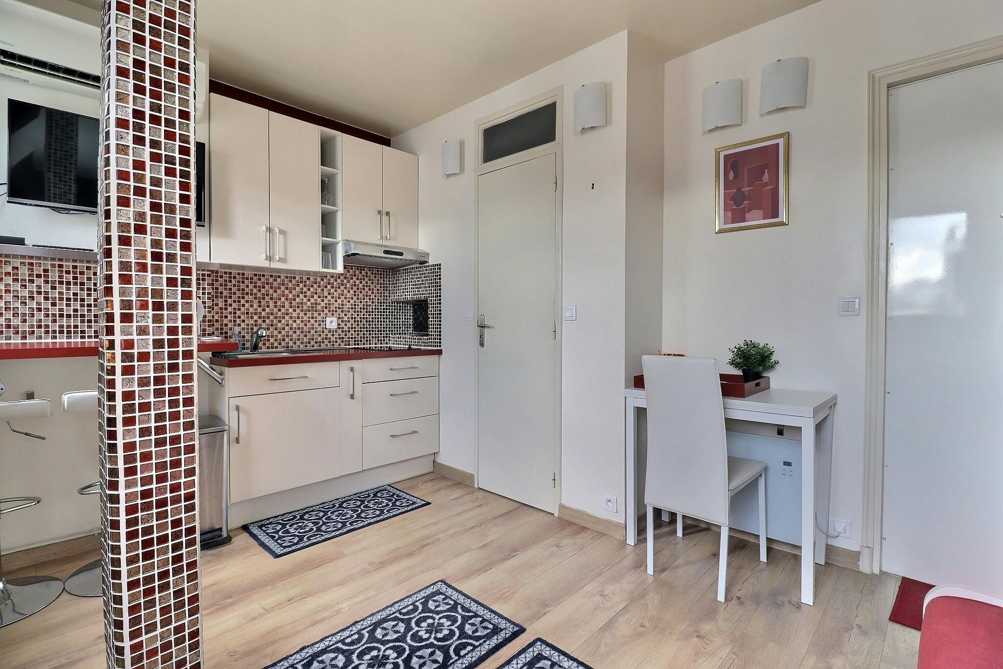 Apartment Paris, 14m² — photo 24