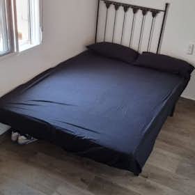 Отдельная комната сдается в аренду за 300 € в месяц в Murcia, Carril Morenos
