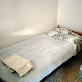 Privé kamer te huur voor € 570 per maand in Brugherio, Via Andrea Doria