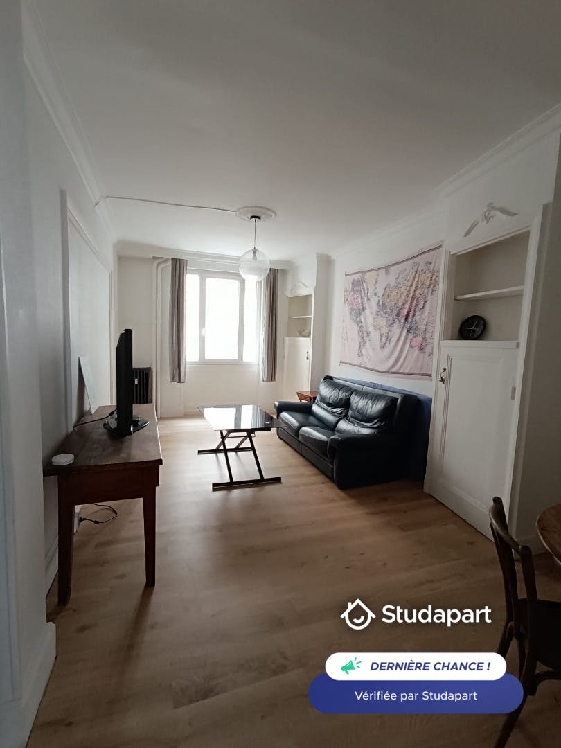 Apartment for rent on Rue de la Marne, Saint-Étienne - Görünüm 3