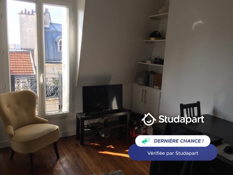 Apartment for rent for €1,060 per month in Paris, Rue de l'Aqueduc